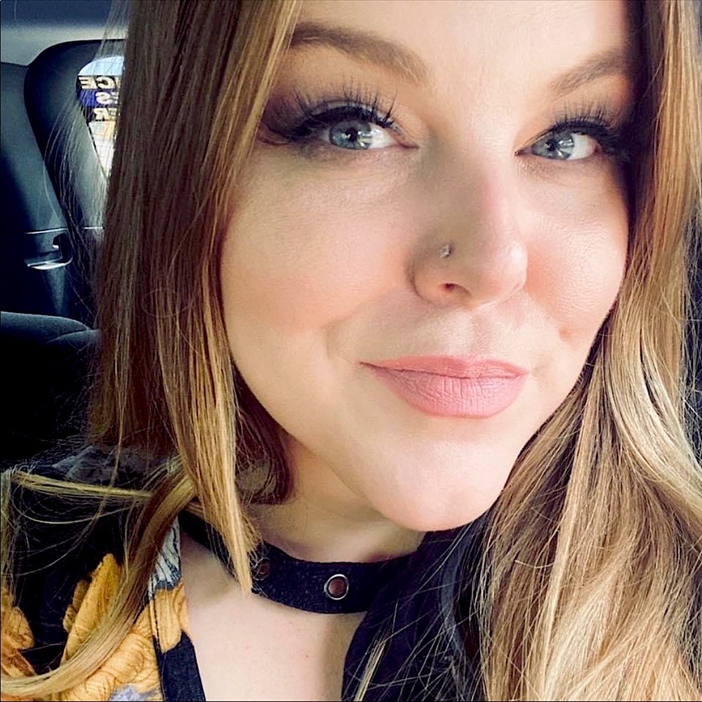 Meet your Posher, Lacey